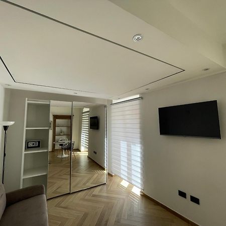 Luxuria Apartment Iglesias Exterior photo