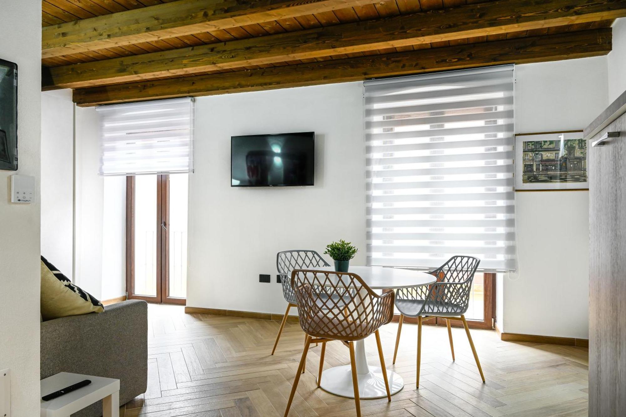 Luxuria Apartment Iglesias Exterior photo