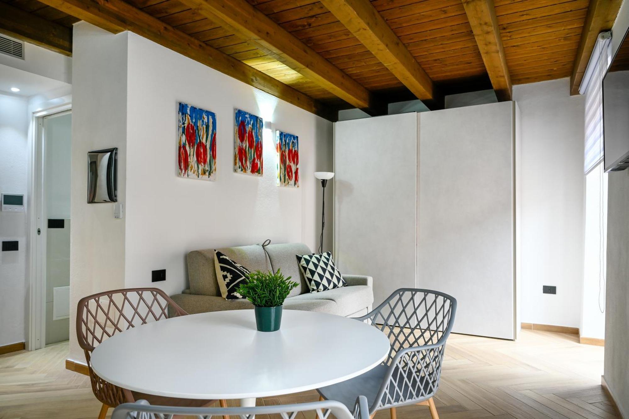 Luxuria Apartment Iglesias Exterior photo