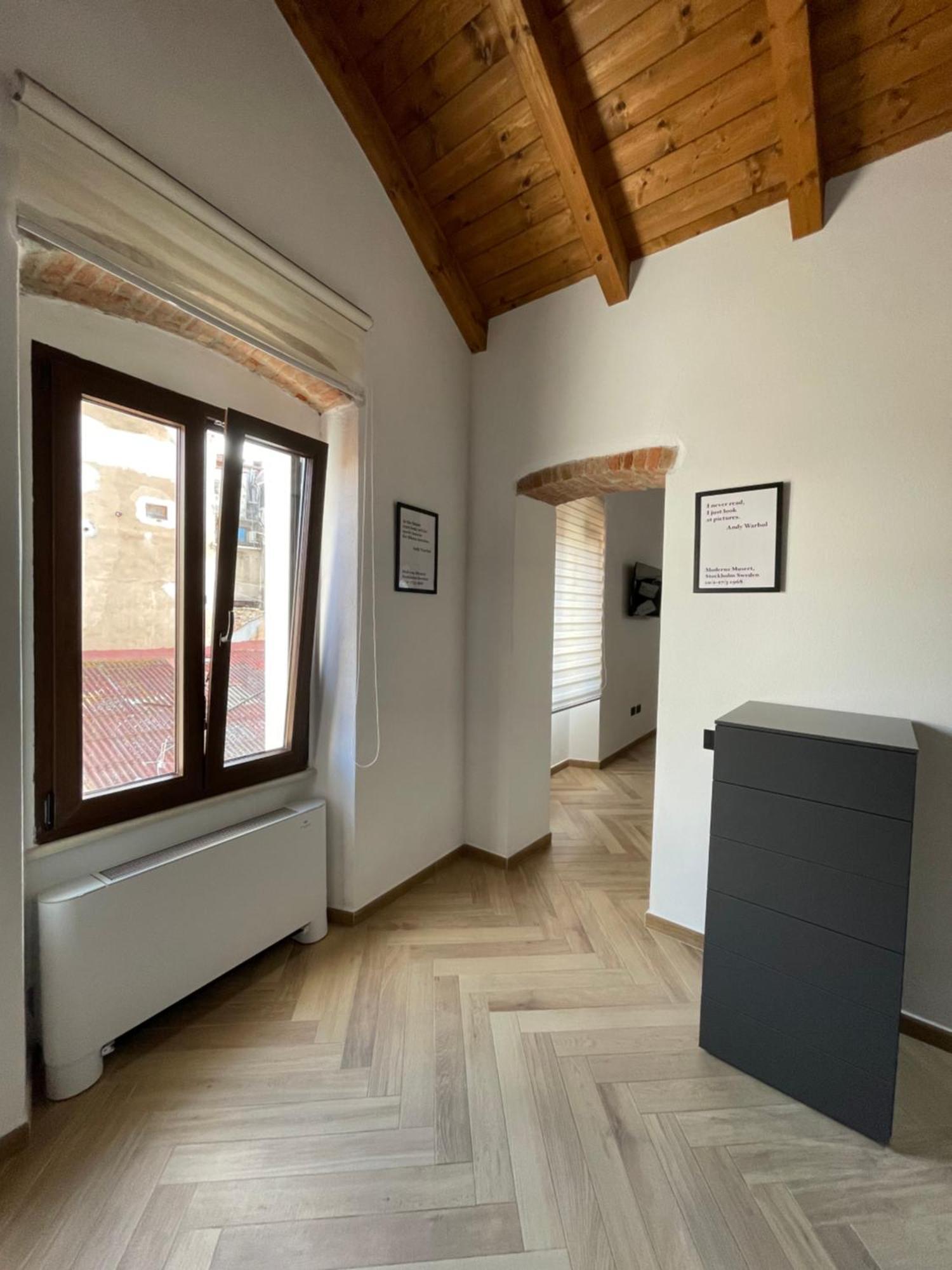 Luxuria Apartment Iglesias Exterior photo